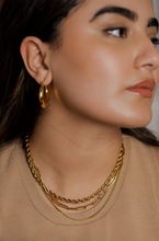 Load image into Gallery viewer, ZARA PAPER CLIP CHAIN