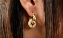 Charger l&#39;image dans la galerie, CLAIRE Interlock Hoop Earrings
