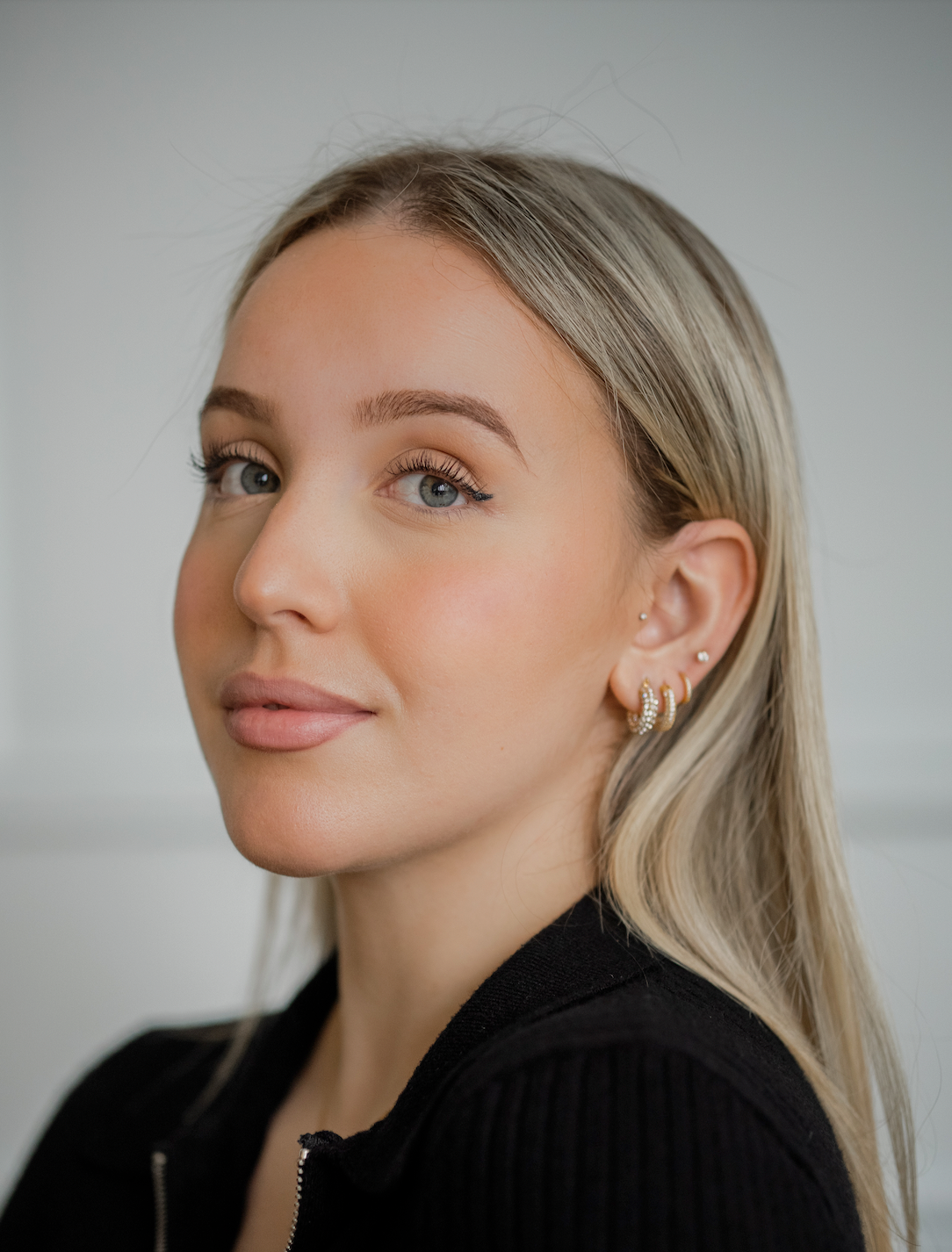 BELLE PAVÉ HOOPS