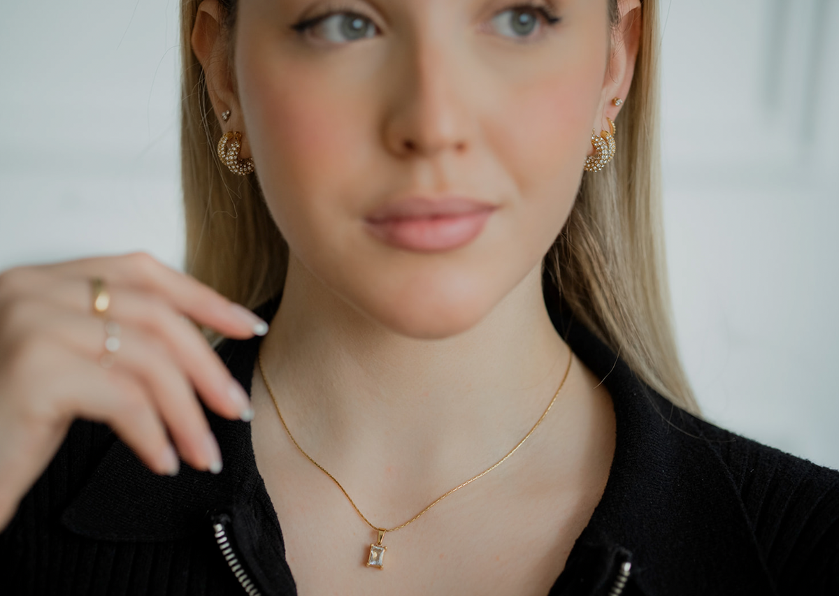 LARA NECKLACE